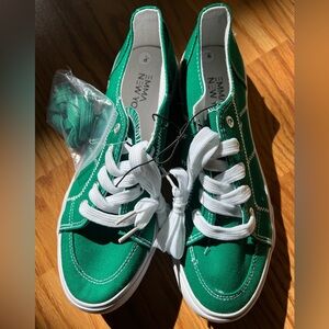 Emma New York Green Canvas Sneakers with White Laces and extra Green Laces